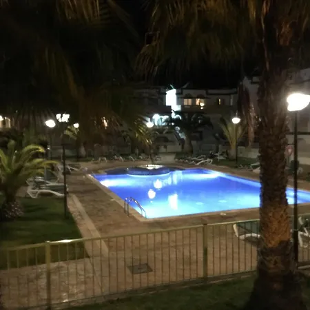 Modern In 60m² With Shared Pool Διαμέρισμα *