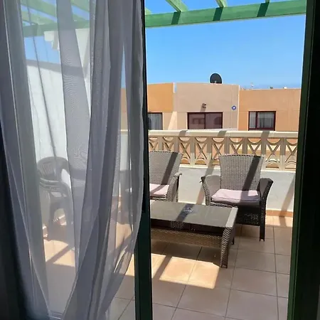 Modern In 60m² With Shared Pool דירה